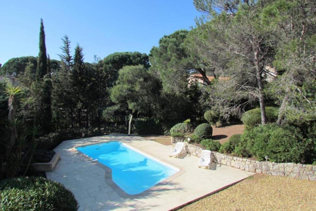 Villa 8 Pers, Climatisee, Piscine Chauffee, Un Havre De Paix Sous Les Pins Parasols Roquebrune-sur Argens Exteriér fotografie