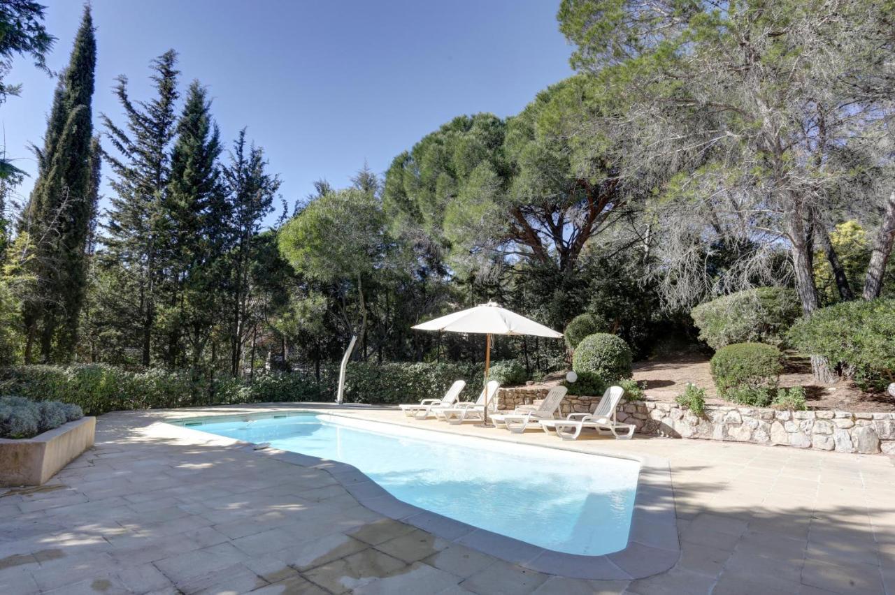 Villa 8 Pers, Climatisee, Piscine Chauffee, Un Havre De Paix Sous Les Pins Parasols Roquebrune-sur Argens Exteriér fotografie
