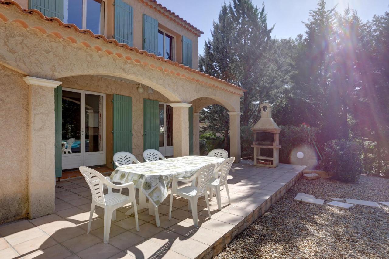 Villa 8 Pers, Climatisee, Piscine Chauffee, Un Havre De Paix Sous Les Pins Parasols Roquebrune-sur Argens Exteriér fotografie